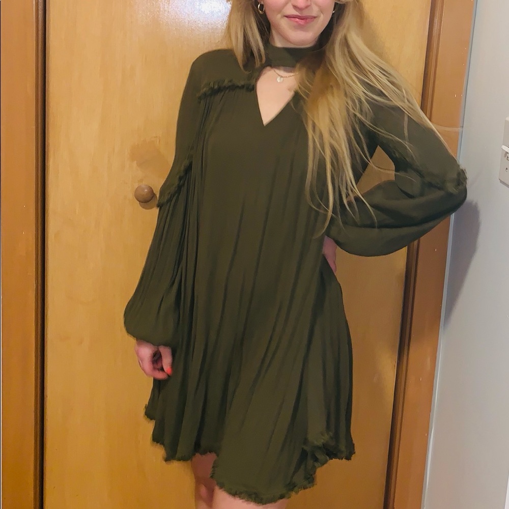 Ministry of Style Fringe Trim Key Hole Dress